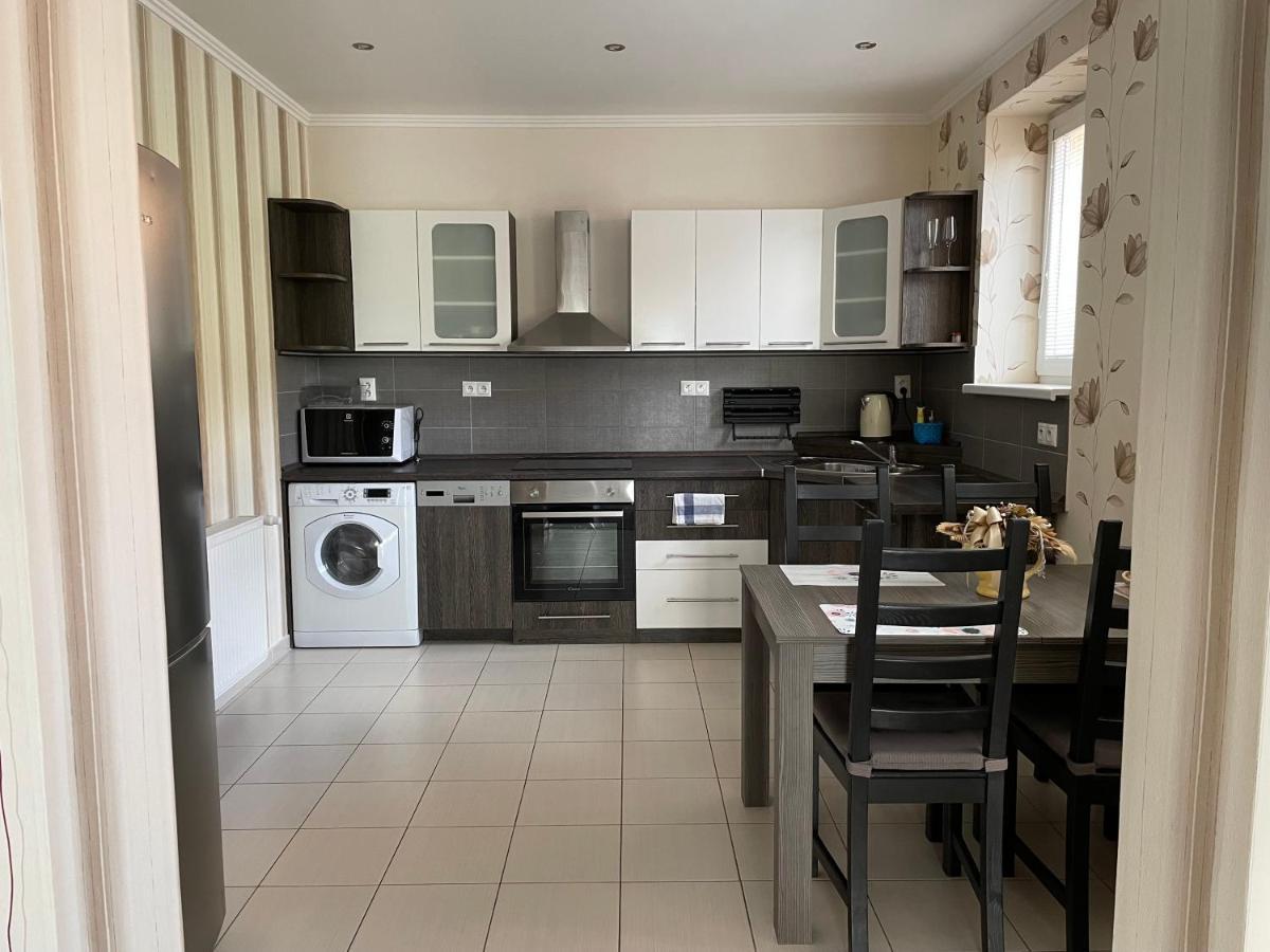 Apartmany Diana Дунайска-Стреда Экстерьер фото